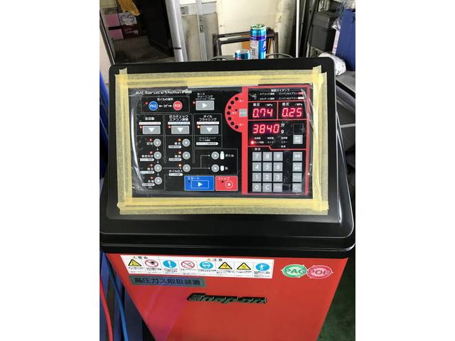 ダイハツミラ　エアコンガスクリーニング施工中！　snap-on PS134PRO パワーエアコンプラス注入　瀬戸市当社の代車メンテナンスです！