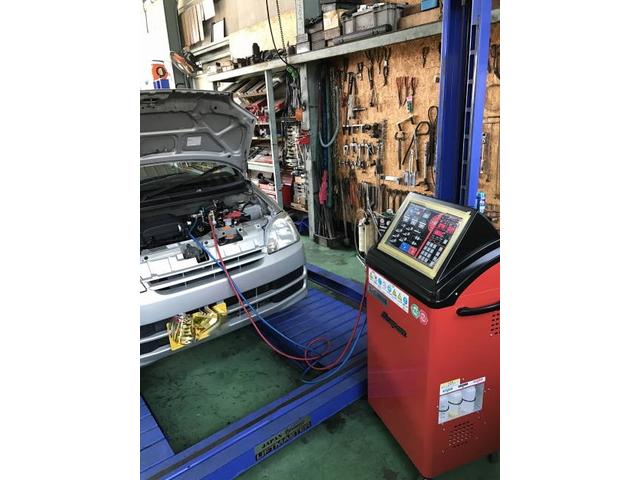 ダイハツミラ　エアコンガスクリーニング施工中！　snap-on PS134PRO パワーエアコンプラス注入　瀬戸市当社の代車メンテナンスです！
