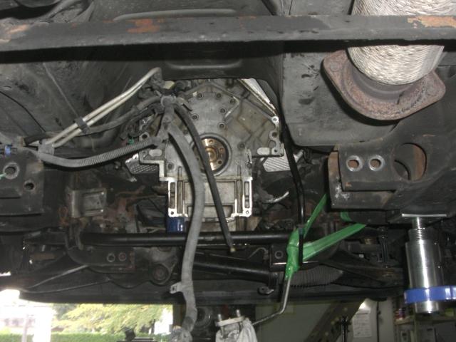 キャデラックエスカレードのオイル漏れ修理を行いました！