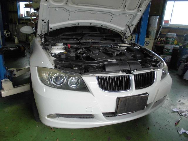 BMW　E91　320　エンジンオイル漏れ　愛知県　小牧市　輸入車の整備はワイエスオートサービス