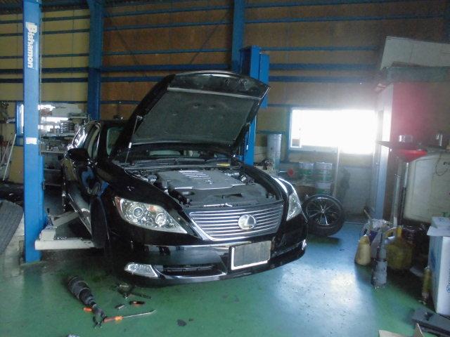 レクサス　LS460　エアサス交換　愛知県　小牧市　レクサスの修理はワイエスオートサービス