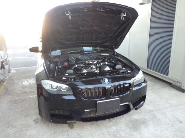 BMW M5 F10 輸入車　点検　冷却水　ホース　愛知県　小牧市　輸入車の整備はワイエスオートサービス