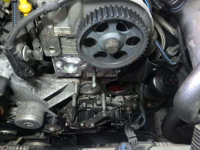 アルファロメオ　ジュリエッタ　タイミングベルト交換