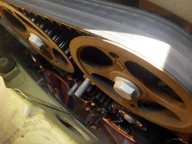 ルノー　カングー　タイミングベルト＆ウォーターポンプ交換