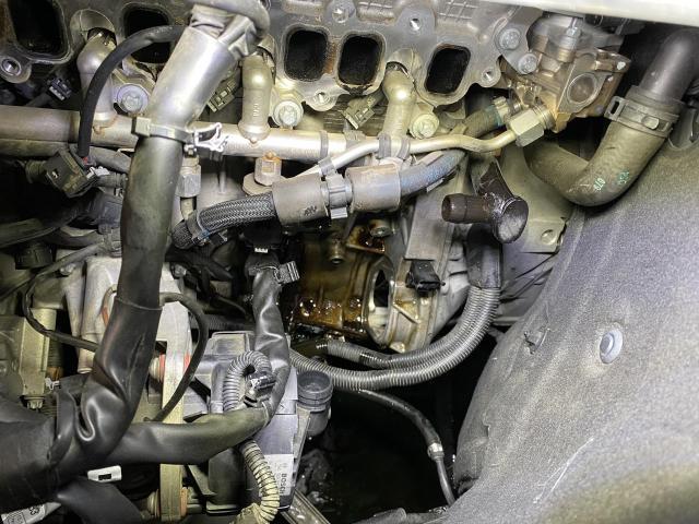 Mercedes-Benz C207 E250Coupe ／ オイル漏れ修理 三重 津 松阪 多気
