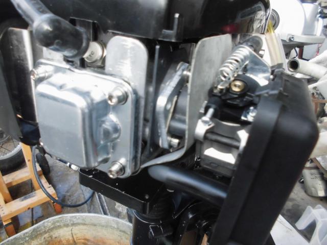 新品4スト簡易船外機2馬力（中国製）GX35。1台39800円。