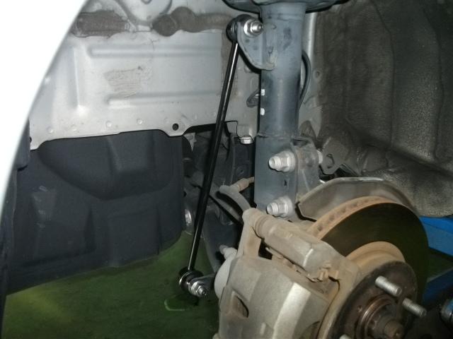 ヴィッツ スタビライザーリンク交換