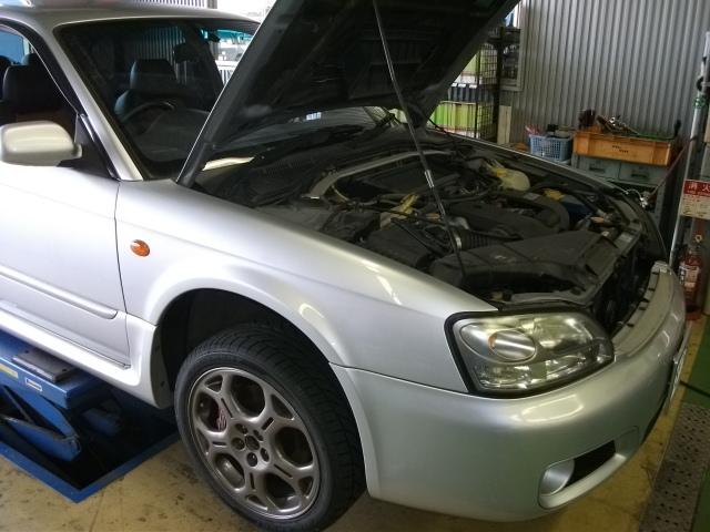 スバル　レガシィ　パット持ち込み交換