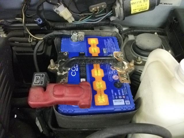 ekワゴン　バッテリー交換