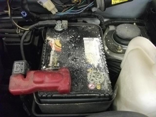 ekワゴン　バッテリー交換