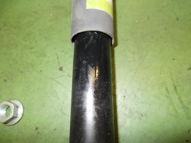 ラパン　リアショックアブソーバー交換