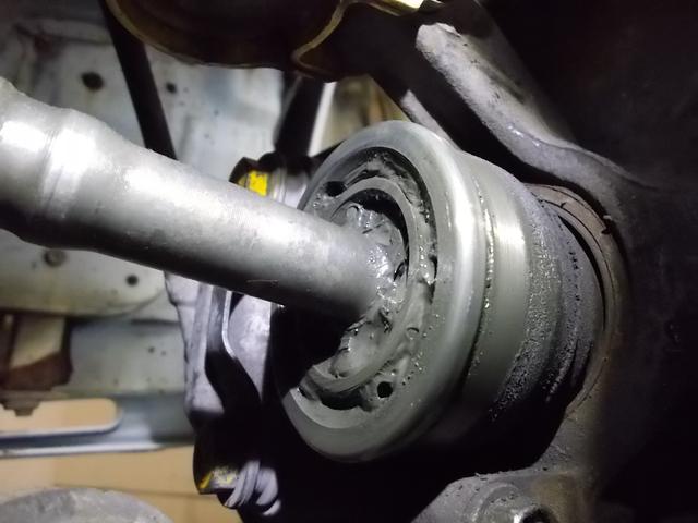 スズキ　ワゴンＲ RR ドライブシャフトブーツ交換