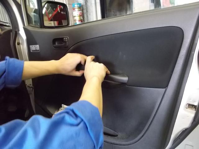 ダイハツ　ムーヴ　アウターハンドル交換