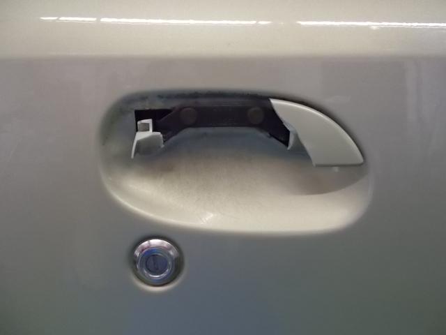 ダイハツ　ムーヴ　アウターハンドル交換