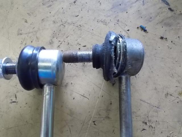 【車検】ホンダ　ライフ　スタビライザーリンク交換