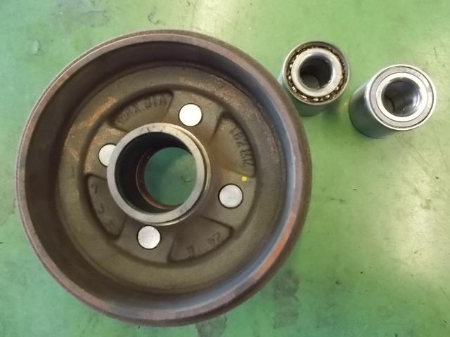 【車検】　スズキ　アルトラパン　リヤハブベアリング交換