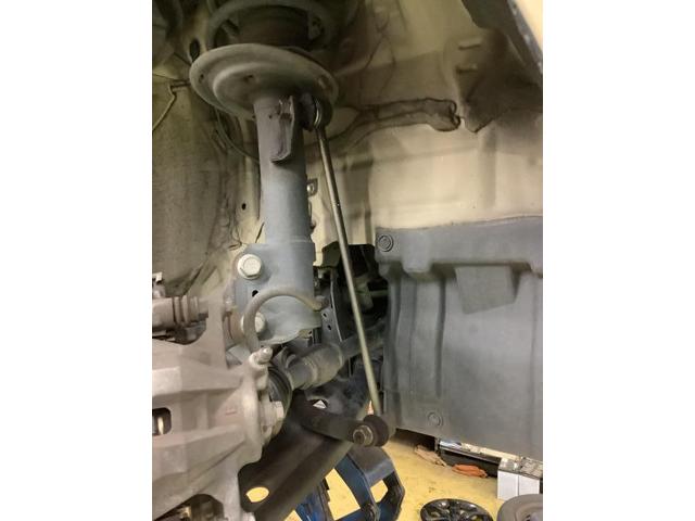 トヨタ　シエンタ　スタビライザーリンクロッド　足廻り　グリース漏れ　異音　ブーツ破れ
津島市愛西市稲沢市あま市