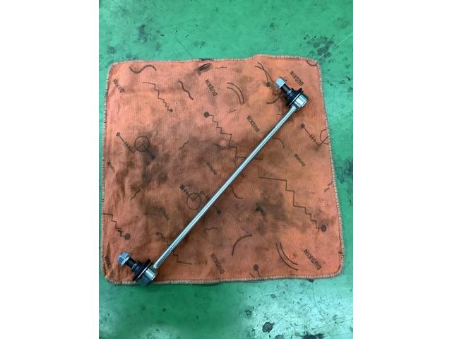 トヨタ　シエンタ　スタビライザーリンクロッド　足廻り　グリース漏れ　異音　ブーツ破れ
津島市愛西市稲沢市あま市