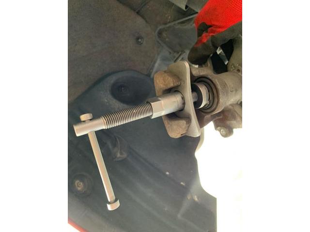 アテンザ　ブレーキパット交換