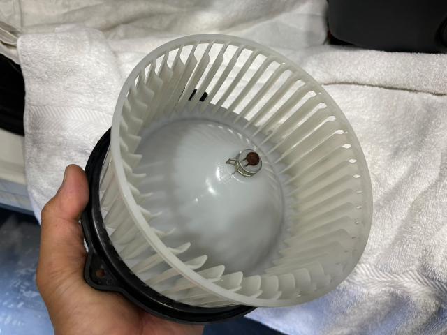 レヴォーグ　エアコンクリーニング　Ｃａｒ　Ｓｔｏｃｋ　（株）カーストック　春日井・小牧店　スバル、カスタムプロボックス専門店