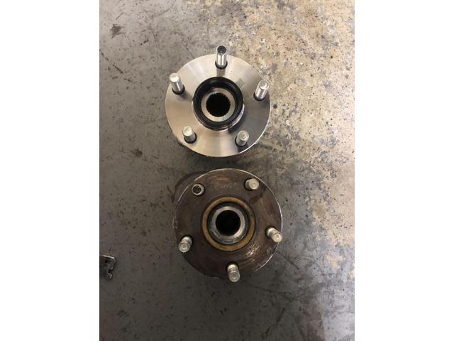 スバル　アウトバック　リアハブベアリング交換　Ｃａｒ　Ｓｔｏｃｋ　（株）カーストック　春日井・小牧店　スバル、カスタムプロボックス専門店