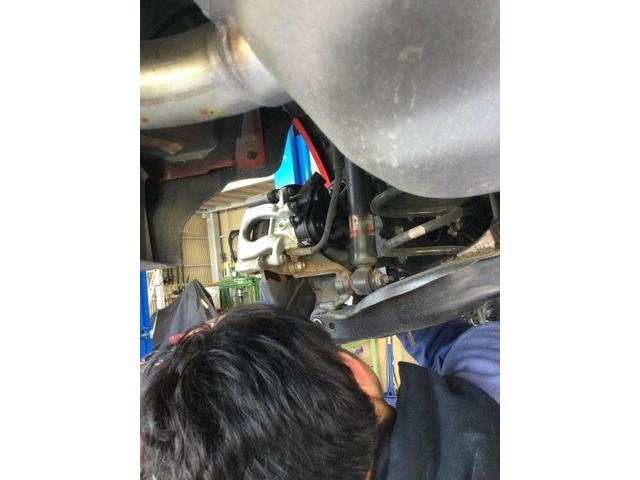 マツダ　アテンザワゴン　リアブレーキアクチュエーター交換　Ｃａｒ　Ｓｔｏｃｋ　（株）カーストック　春日井・小牧店　スバル、カスタムプロボックス専門店