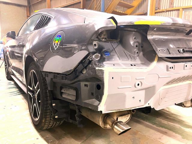 キズ・凹み・事故修理や・・・