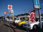 県道４６９号線沿い、地域に根ざしたお店です！