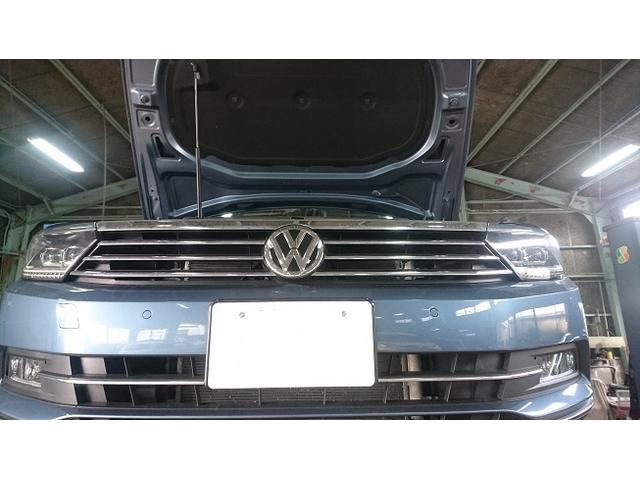 VW・パサートヴァリアント　エンジンオイル＆オイルフィルター交換作業