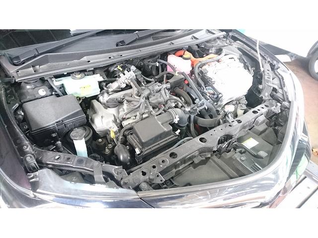 トヨタ・カローラフィルダーHV(NKE165) エンジンオイル交換や簡易点検整備など。