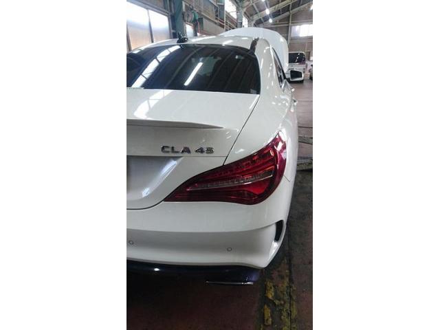メルセデス・ベンツCLA45AMG4マチック　ブレーキパッド（ディクセルMタイプ、ディスクローター、センサー類）交換作業です。