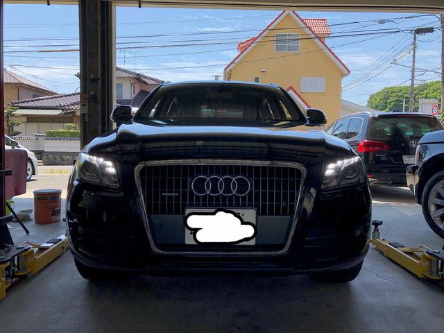 Ａｕｄｉ　アウディ　Ｑ５　デイライト　コーディング！！VW　ゴルフ　パサート　シャラン　トゥーラン等も可能！ 国産車　欧州車　整備　外車　修理　愛知　名古屋市　中村区 中川区 西区　弥富　津島　　港区　整備工場　車検　点検　オイル　納車