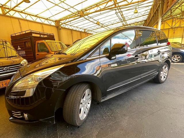 Peugeot　5008　プジョー　板金塗装　傷直し　修理　名古屋　シトロエン　輸入車　新規様大歓迎　308　208　3008　RCZ　C3　緑区　天白区　昭和区　瑞穂区　東海市　日進市　名東区　豊明市　豊田市　春日井　守山　エアコン修理