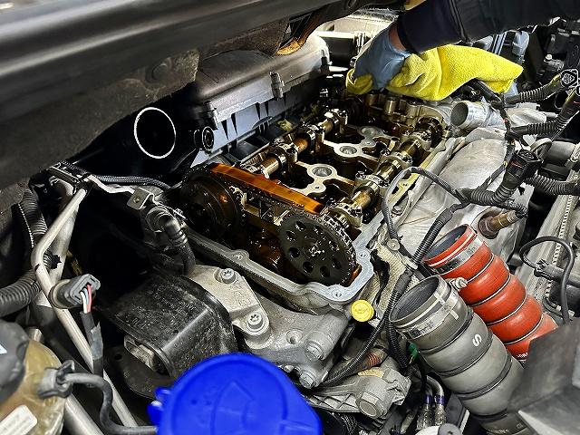 プジョー3008 エンジンヘッドカバー交換 ヘッドカバーパッキン プジョー3008 エンジンヘッドカバー交換 ヘッドカバーパッキン