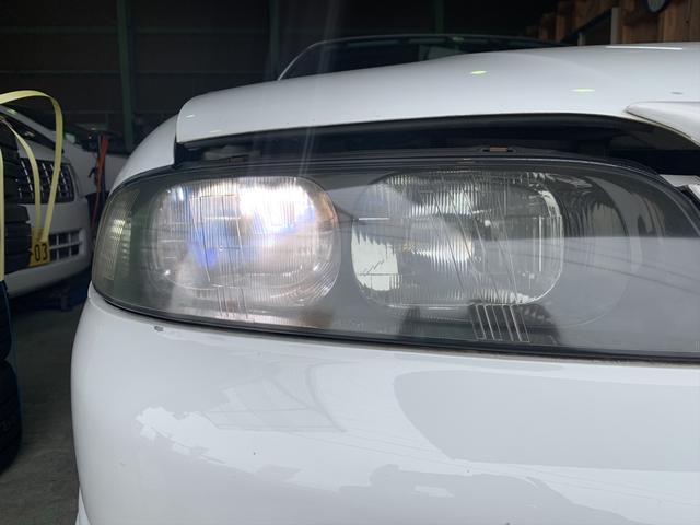 ニッサン　R33　スカイライン　ヘッドライト　LED