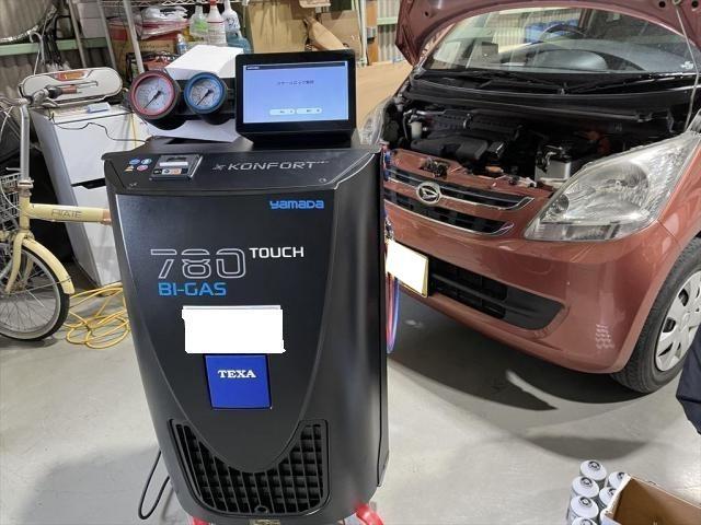 全自動フロンガス交換機　導入　フロンガス R134a R1234yf 兼用機種。