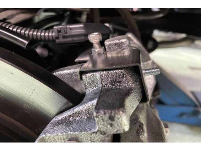 プリウス　キャリパーカバー　社外部品　取付