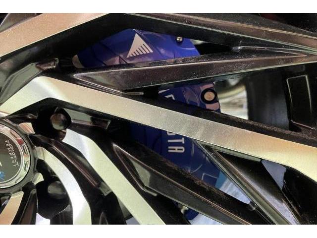 プリウス　キャリパーカバー　社外部品　取付