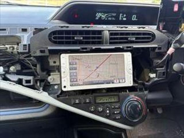 トヨタ アクア エアコン風量スイッチ 作動不良