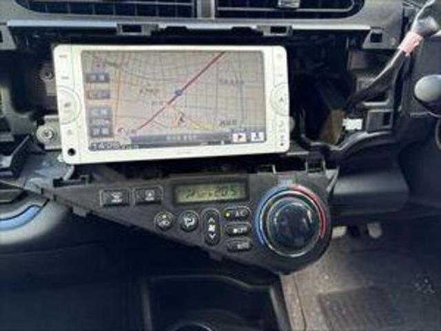 トヨタ アクア エアコン風量スイッチ 作動不良