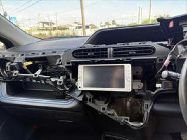 トヨタ アクア エアコン風量スイッチ 作動不良