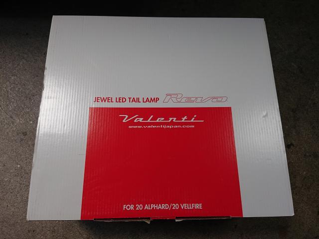 トヨタ　ヴェルファイア　20　ＡＮＨ２０　テールレンズ　交換　ＬＥＤ
三重県　桑名市　