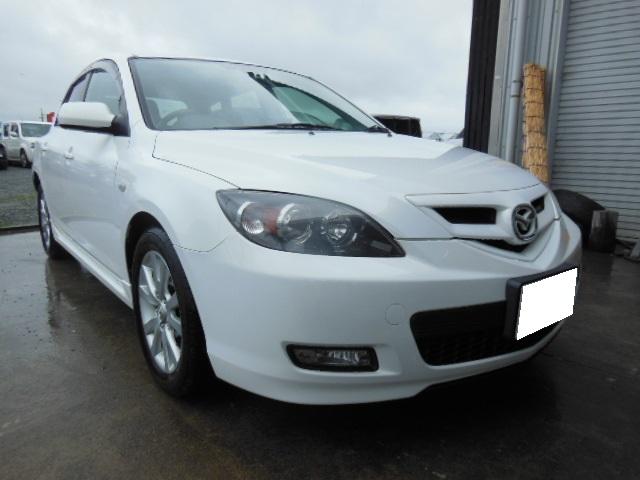 アクセラ　バンパー　キズ　修理　豊川在住のお客様