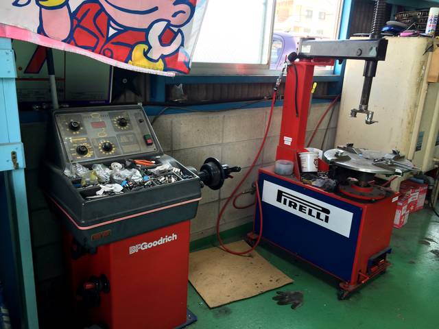 タイヤ交換もおまかせください！！！