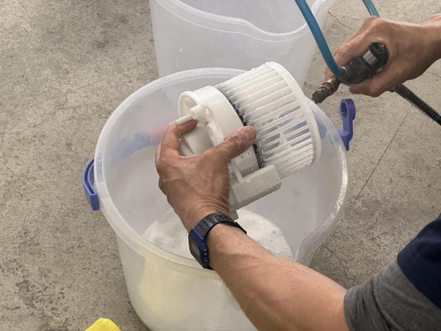 三菱　ｅＫクロス　Dr.BAZOOKA!　愛知県　清須市