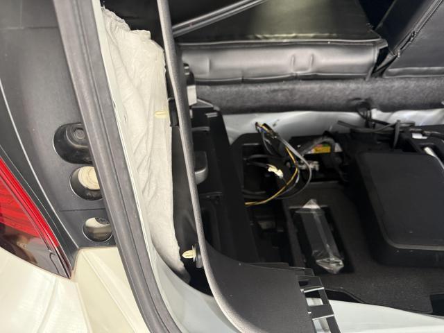 日産　ノート　電装系修理　ウーハー取り外し　愛知県　清須市