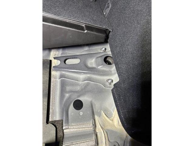 安心の認証工場整備 車種レヴォーグ(型式VMG-027555) ショック交換 愛知県一宮市　岐阜市　江南市　稲沢市　名古屋市　NO.12224