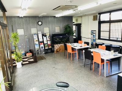 広々とした商談スペース