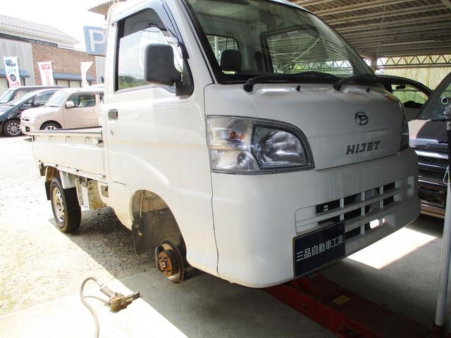 関市　タイヤ交換　ハイゼットトラック　S211P　ダイハツ　安くて安心　安全車検　新車販売　中古車販売　買取　車検　点検　整備　修理　リコール　交換　岐阜県　関市　美濃市　岐阜市　三品自動車工業　土日祝営業