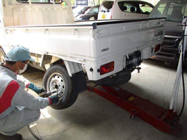 関市　タイヤ交換　ハイゼットトラック　S211P　ダイハツ　安くて安心　安全車検　新車販売　中古車販売　買取　車検　点検　整備　修理　リコール　交換　岐阜県　関市　美濃市　岐阜市　三品自動車工業　土日祝営業